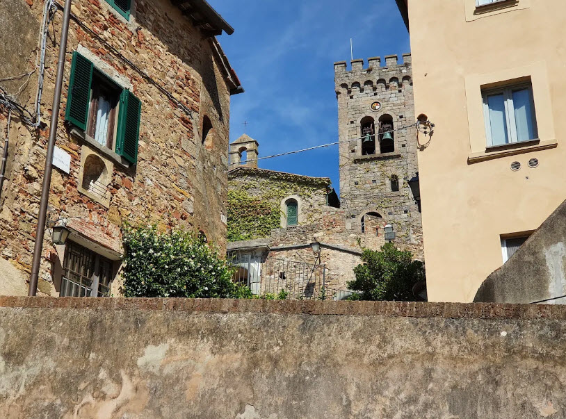 Castello di Castagneto, Italy
